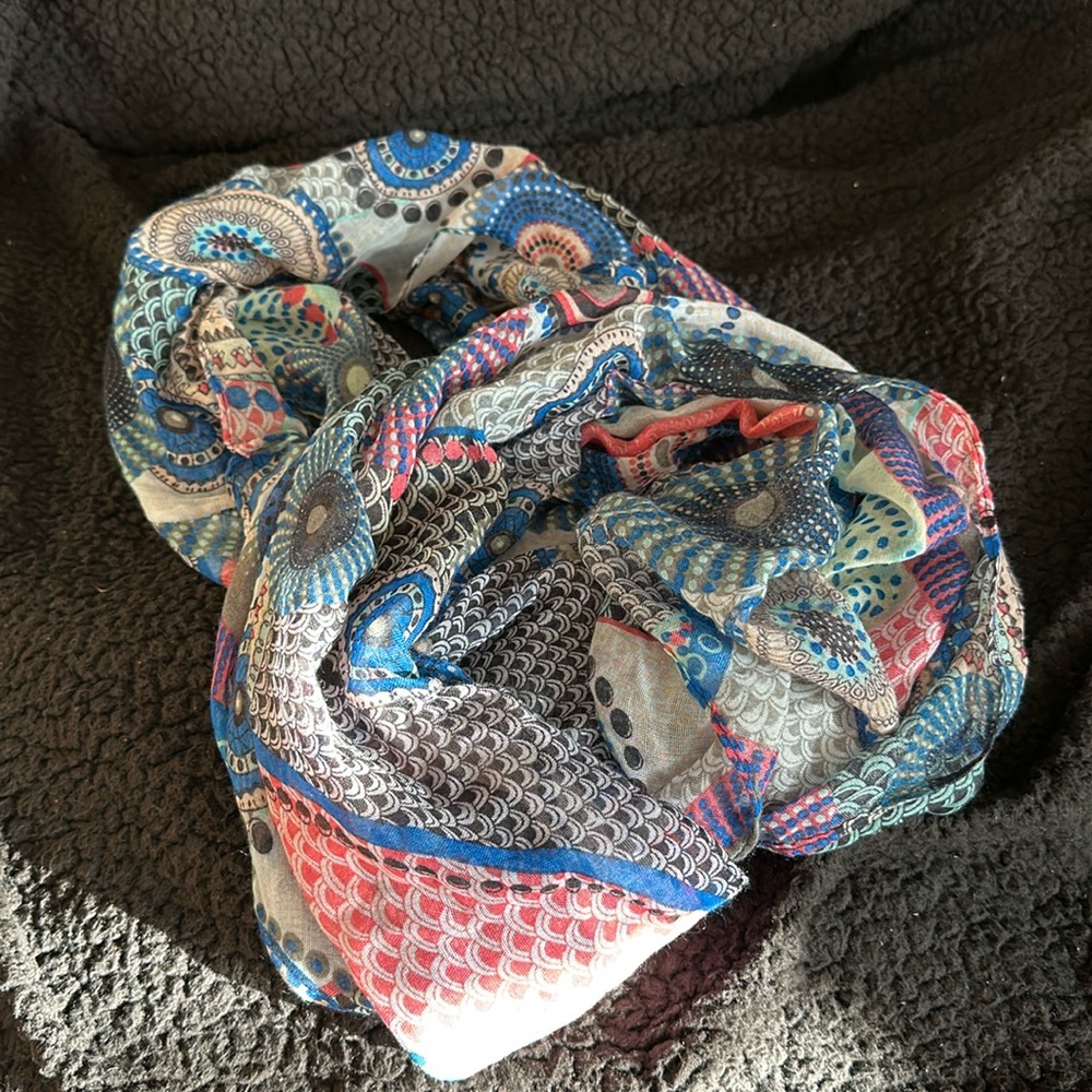 Infinity scarf